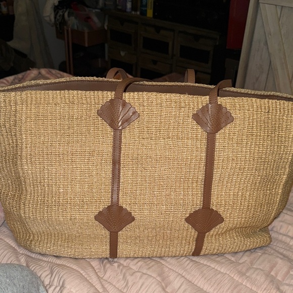 Poolside Handbags - Chic Tan Woven Tote with Brown Accents